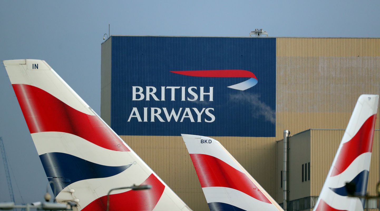 British Airwaysi logod lennukite sabadel Heathrow' lennuväljal Lääne-Londonis.