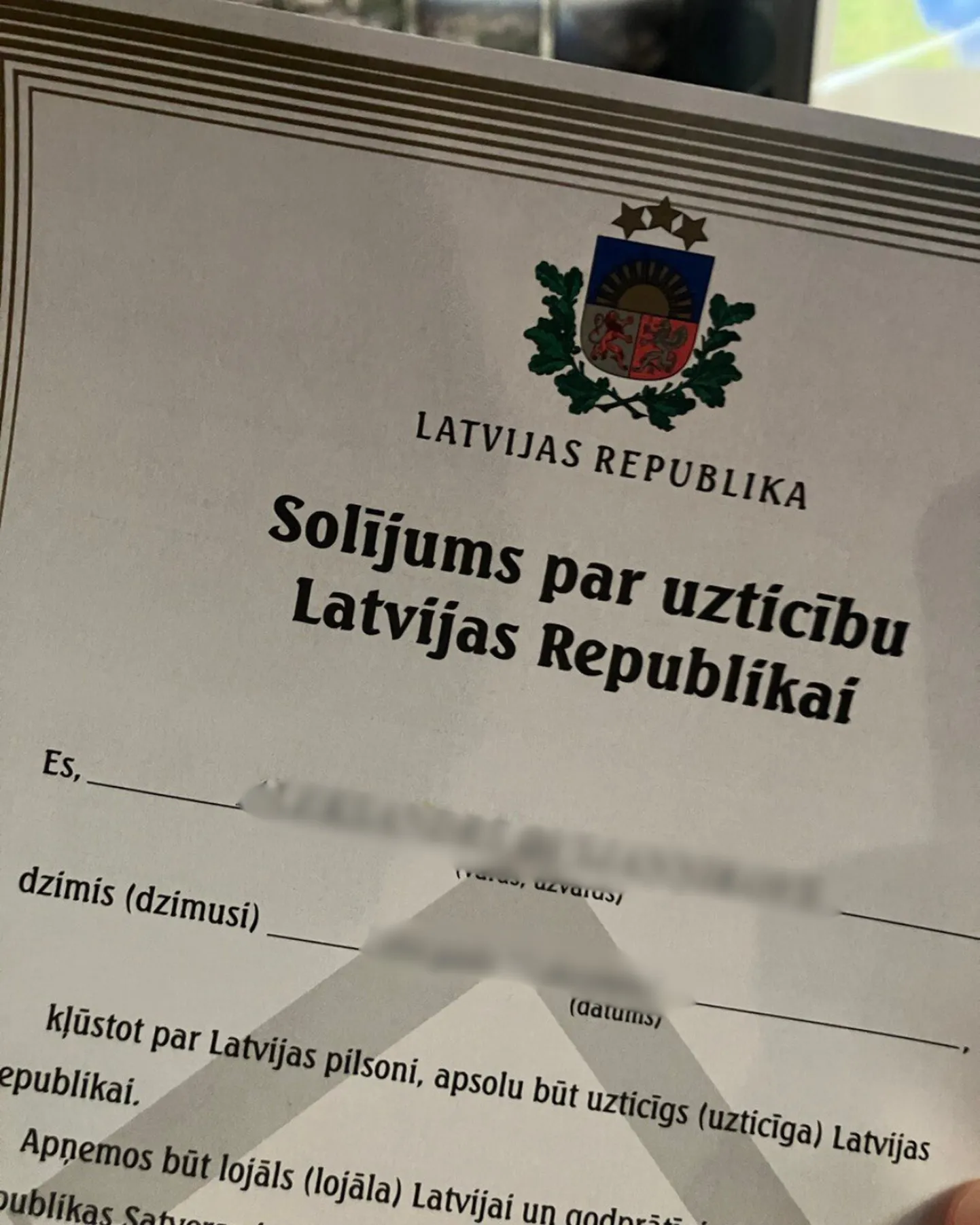 Текст клятвы верности Латвийской Республике