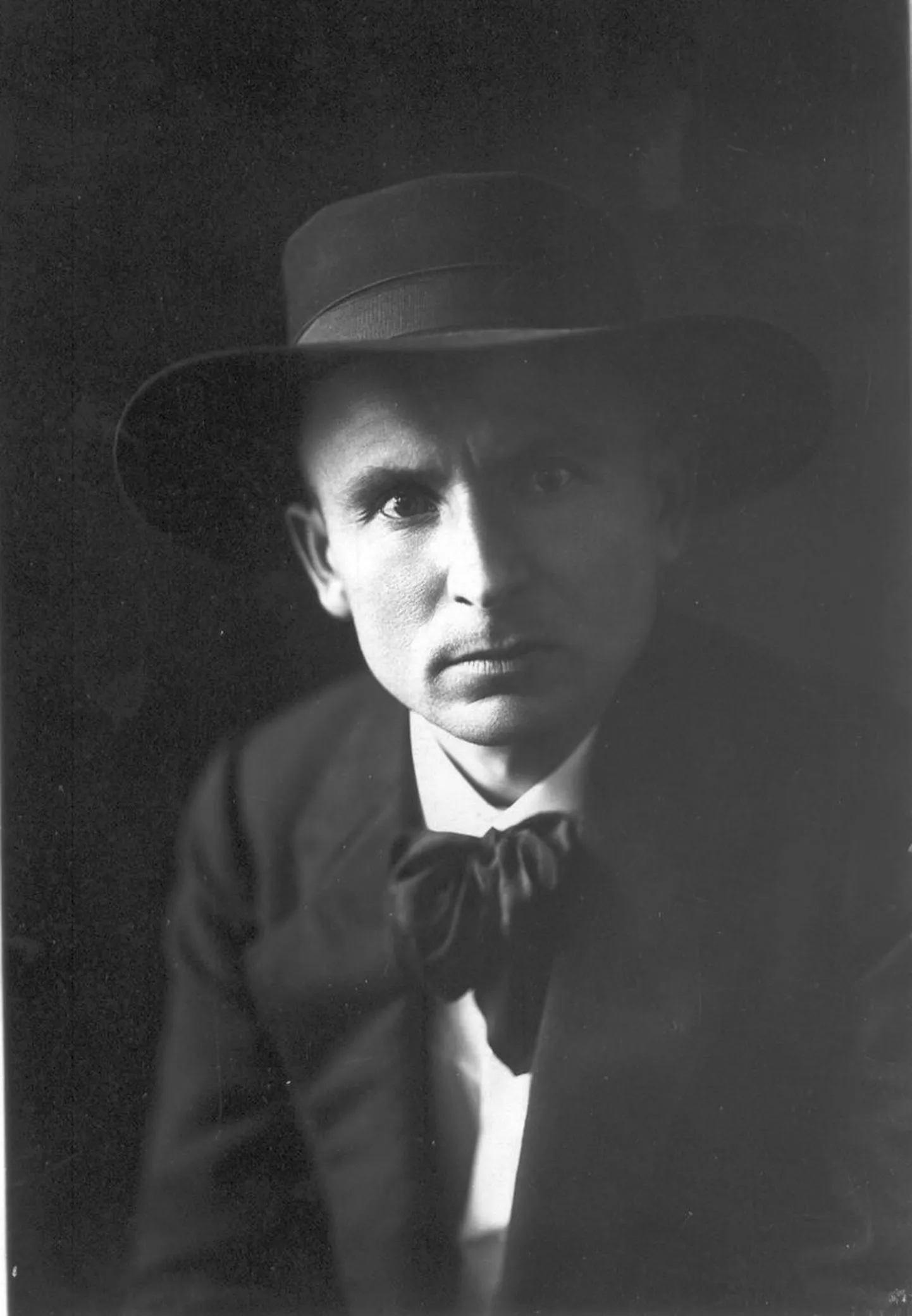 Jaan Vahtra.