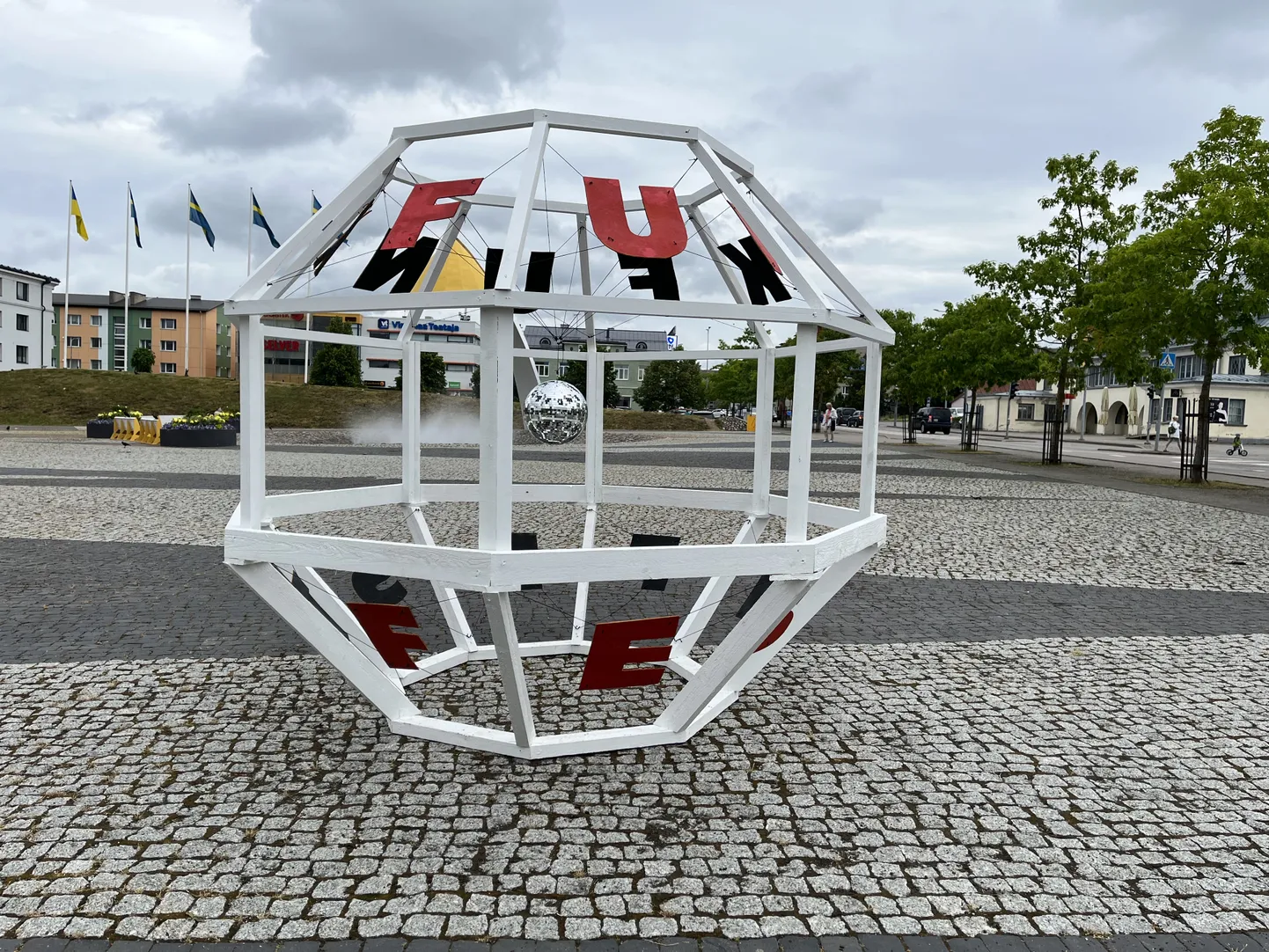 Diskokera Rakvere keskväljakul