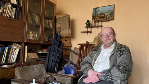 Linnavalitsus keeldub sotsiaalkontost, eelistades sularaha ja kojutellimist e-poest