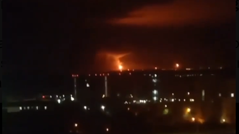 Pēc ukraiņu uzbrukuma aizdegusies Kostromas spēkstacija Krievijā