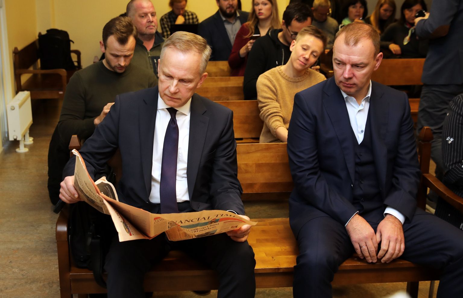 Tiesa sāk izskatīt krimināllietu, kurā par korupciju apsūdzēts Latvijas Bankas prezidents Ilmārs Rimšēvičs un uzņēmējs Māris Martinsons
