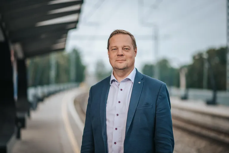 Eesti Raudtee ehitusteenistuse juht Riho Vjatkin.