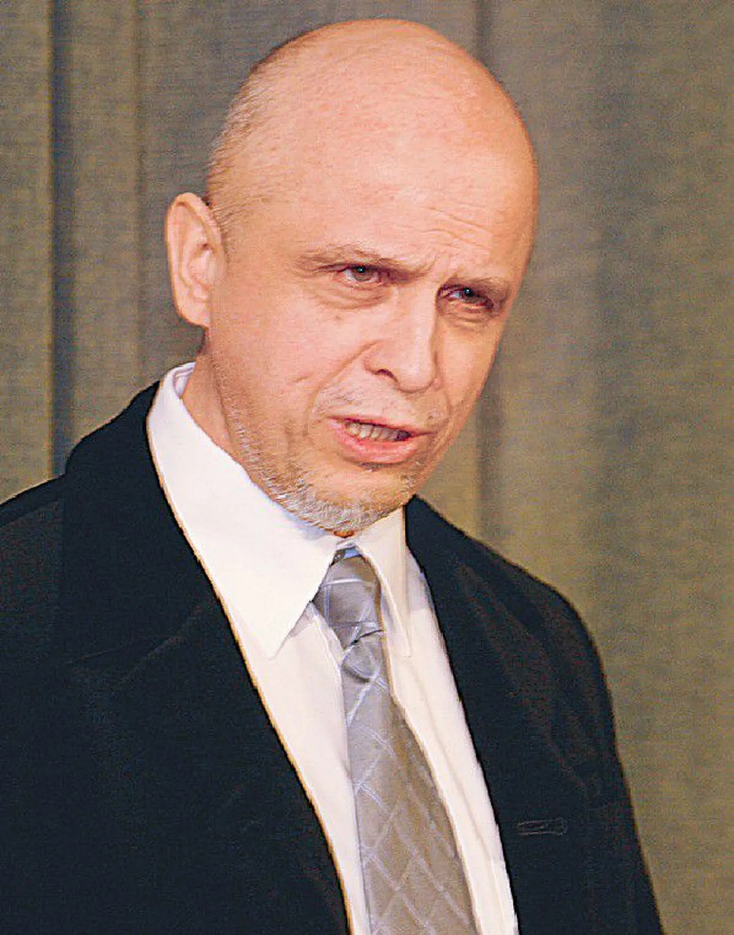 Mihkel Mutt .