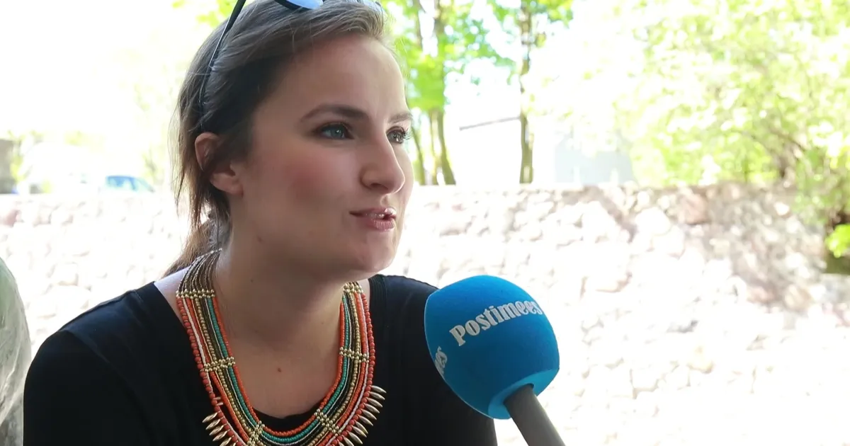 Sopran Maria Listra õpetab Elina laulu kuulama ja avaldab, kuidas ...