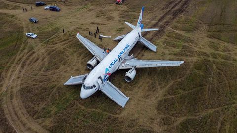 Российская авиакомпания планирует взлететь с поля на аварийном пассажирском самолете