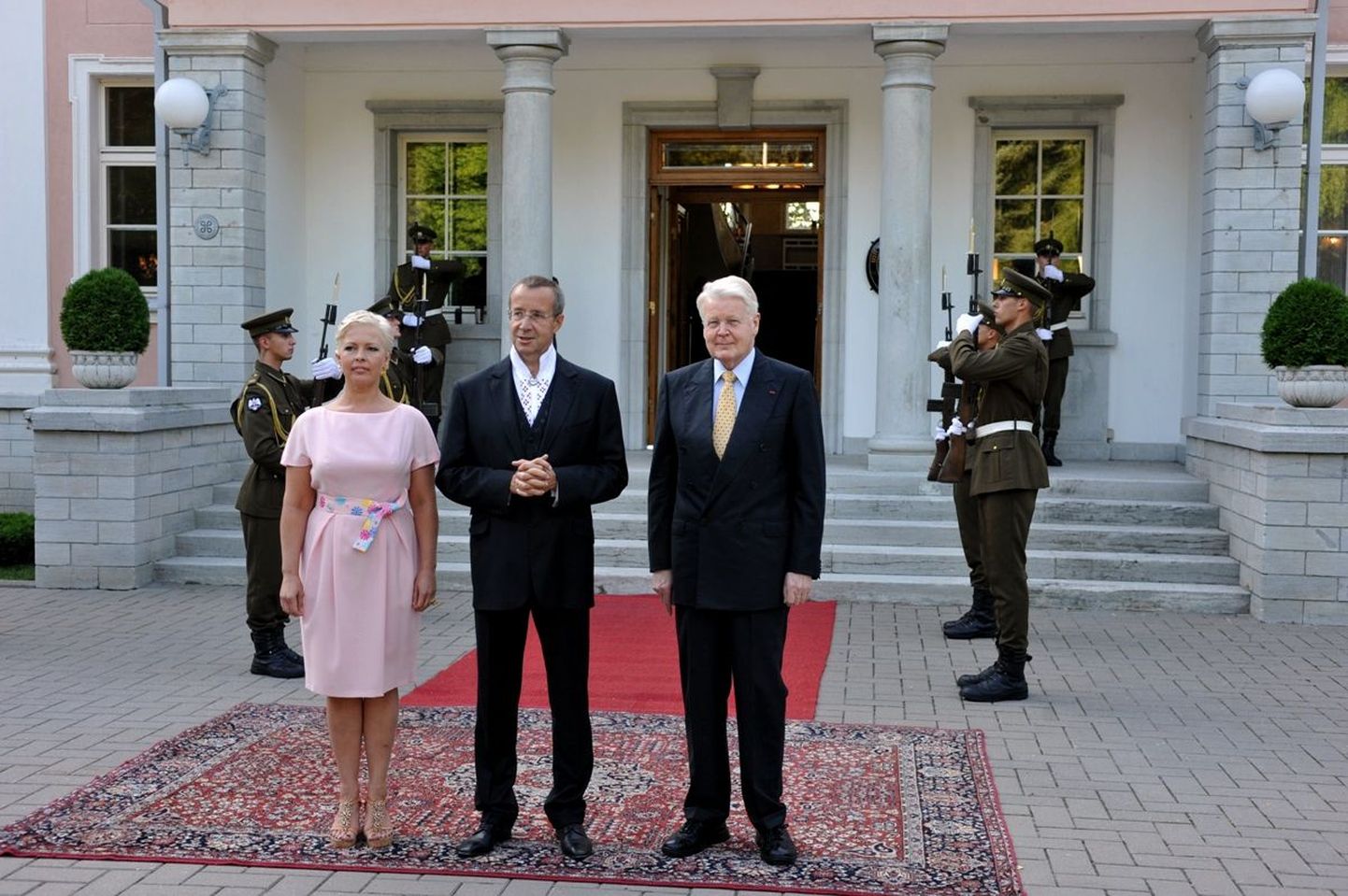 President Toomas Hendrik Ilves kohtus Islandi presidendi Òlafur Ragnar Grimssoniga.