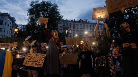 Ukraina piiras korruptsioonitõrjeasutuste sõltumatust, vallandades tänavaprotestid