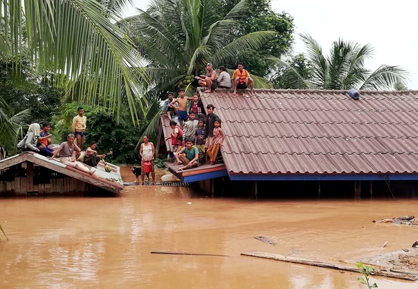 Наводнение в Лаосе