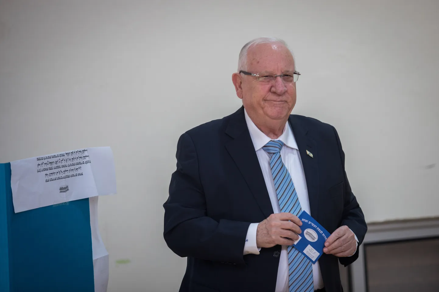 Iisraeli president Reuven Rivlin teisipäeval Jeruusalemmas parlamendivalimistel häält andmas.