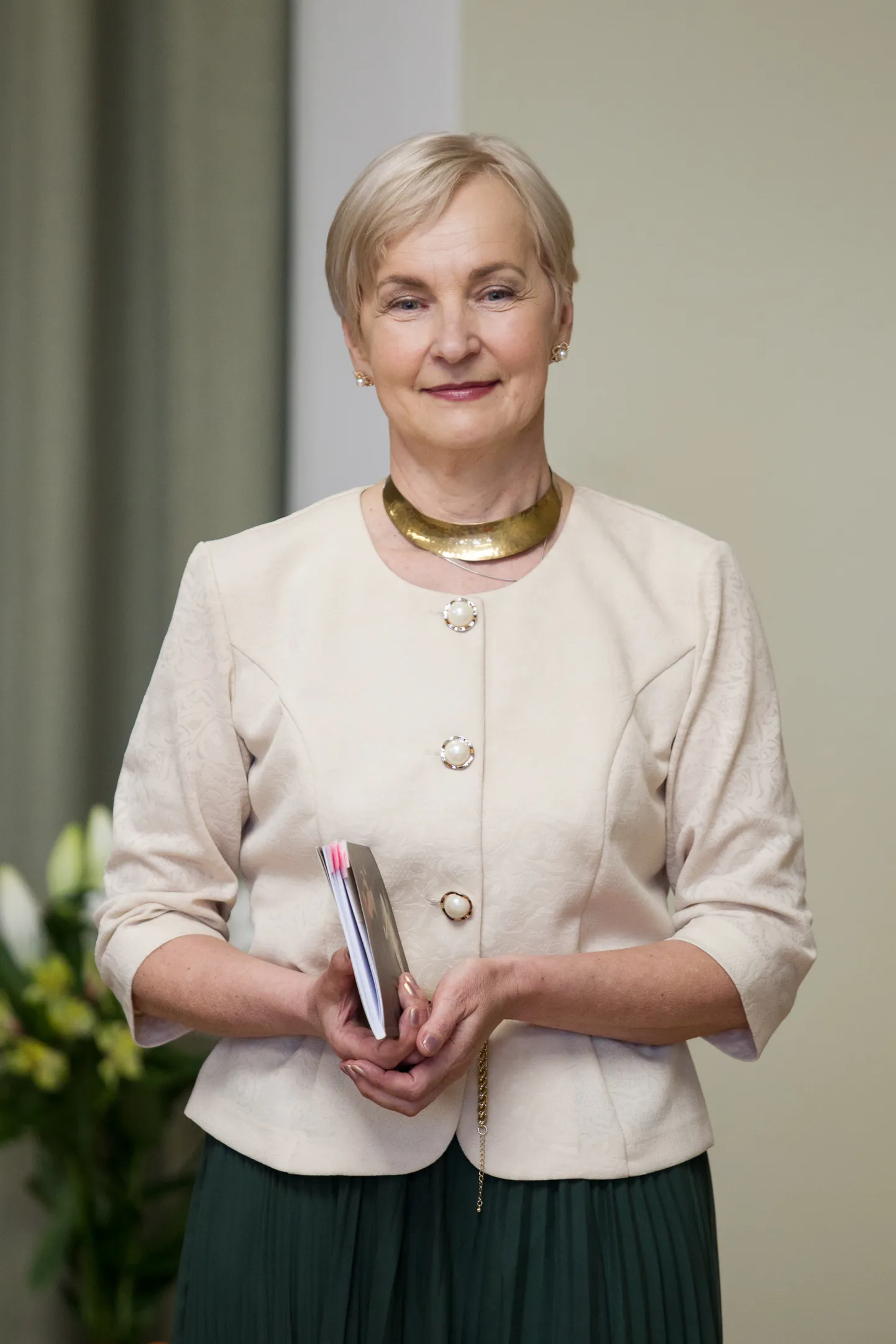 Anneli Lamp, kirjanik ja poetess