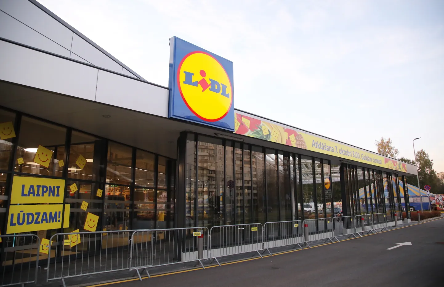 "Lidl" veikals Anniņmuižas bulvārī.