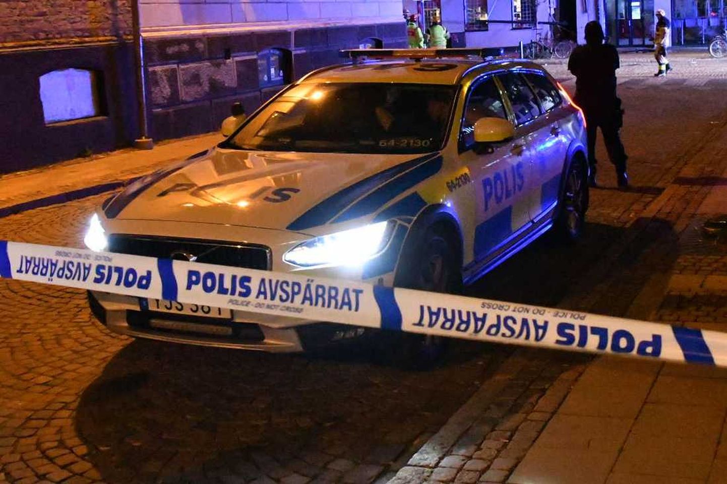 Politsei uurimas Lundis kohta, kus täna kärgatanud plahvatuses sai raskelt viga üks 25-aastane naine.