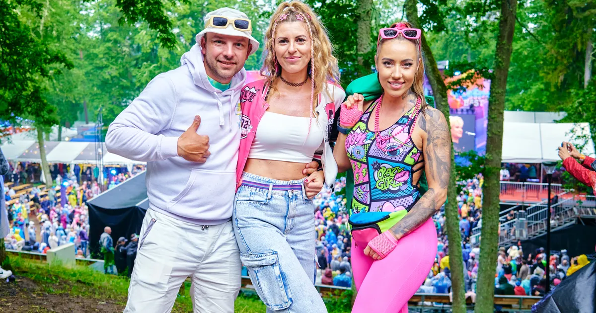 SUUR GALERII Retrobesti ajarändurid pole suhkrust! Pidu sai hoolimata ...