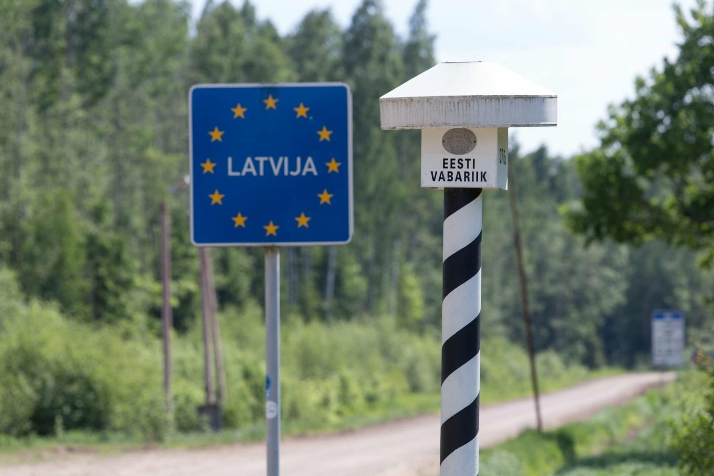 Isikud toimetati Eesti-Läti piirile.
Elmo Riig/Sakala