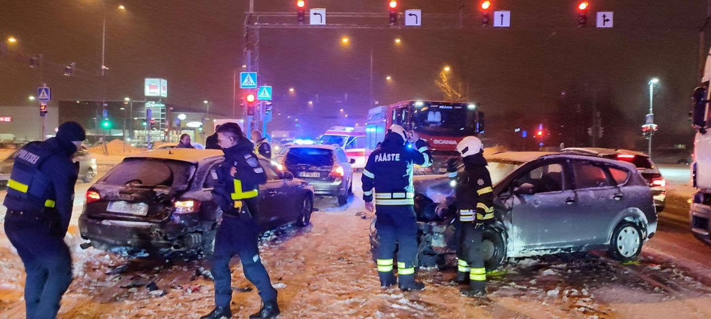 Via Baltical juhtunud avarii paigas oli liiklus häiritud.