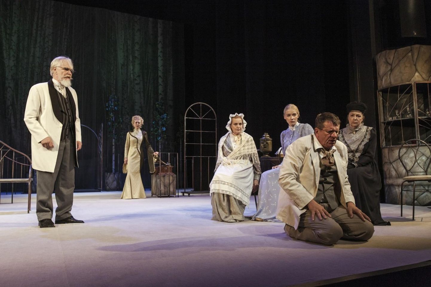 Rakvete teater mängub Ugalas uuslavastust "Onu Vanja".