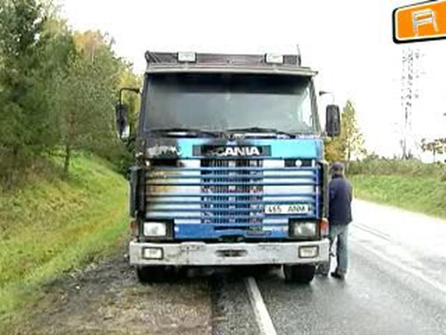 Juhi käbe tegutsemine päästis sõidu ajal süttinud veoauto