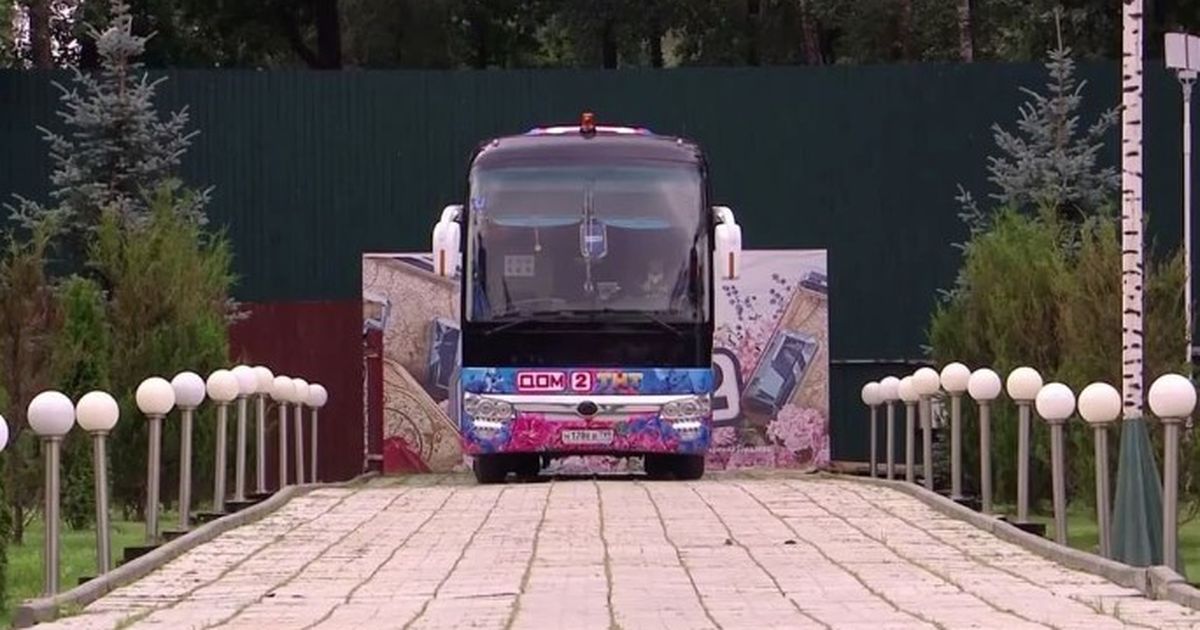 съемочная площадка дом 2. пятиэтажки на ангарской улице. автобус дом 2к. в/ч 2114 клайпеда. снос дома ангарская 4.