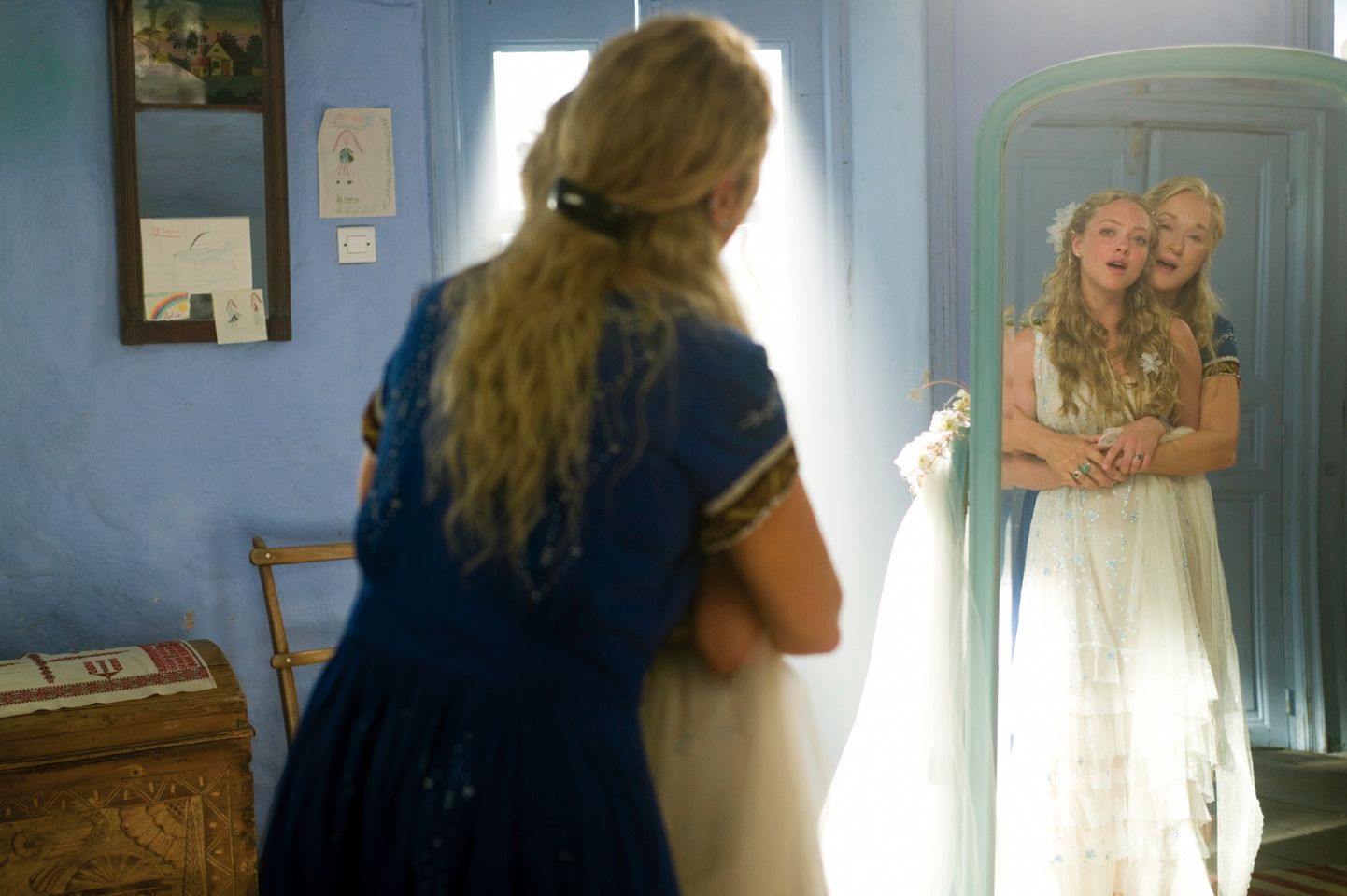 Kaader filmist «Mamma Mia!». Pildil Meryl Streep ja Amanda Seyfried