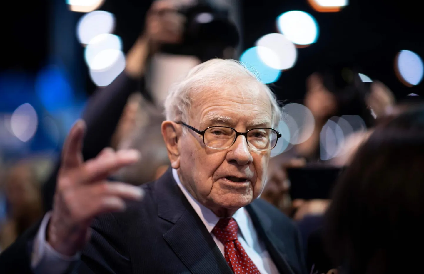 Warren Buffett, Berkshire Hathaway juht.