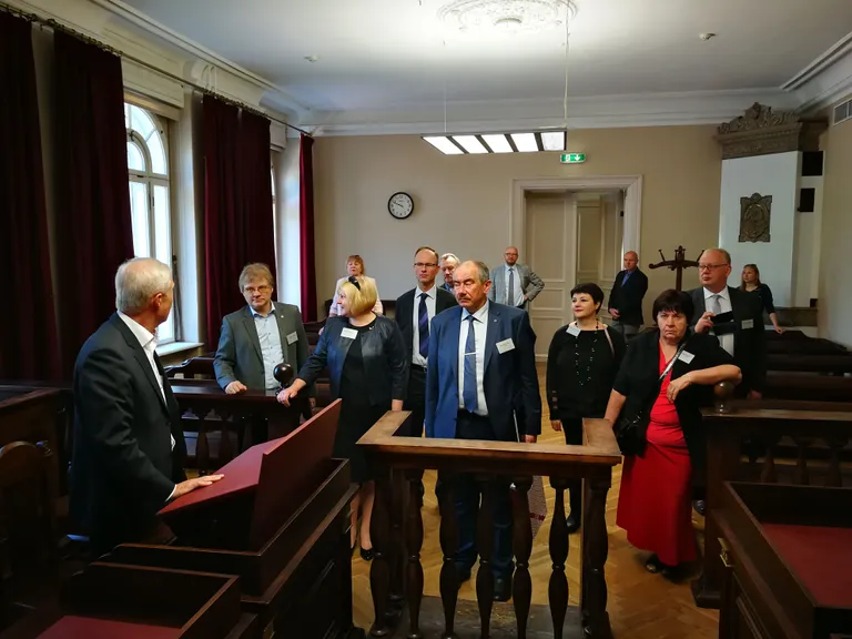 Eile ja täna on Pärnus liikvel Balti kõrgemate kohtute õigusemõistjad.
