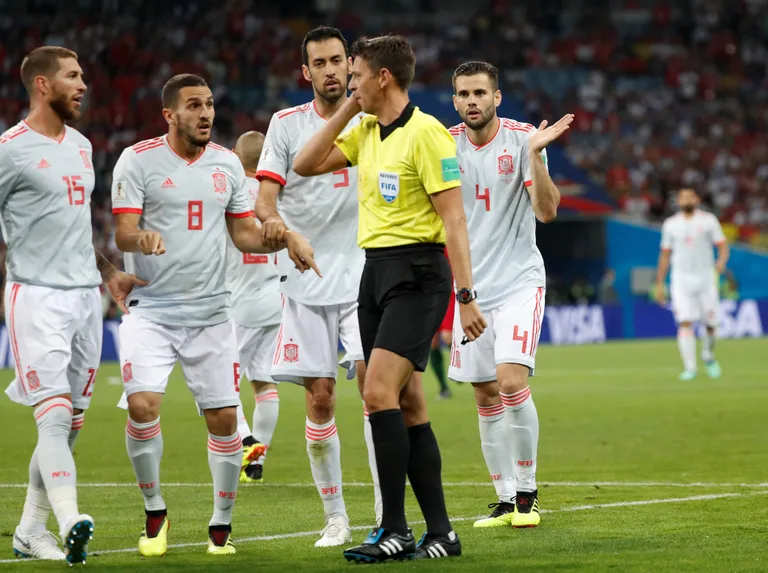 Kohtunik Gianluca Rocchi konsulteeris VARiga ka pärast 3. minutil Portugali kasuks määratud penaltit, aga sealgi oli tulemus kiire ja konkreetne - ei mingit vajadust olukorda ise kordusest üle vaadata, sest otsus polnud kindlasti vale.