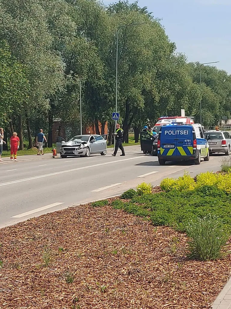 Liiklusõnnetus Võrus.