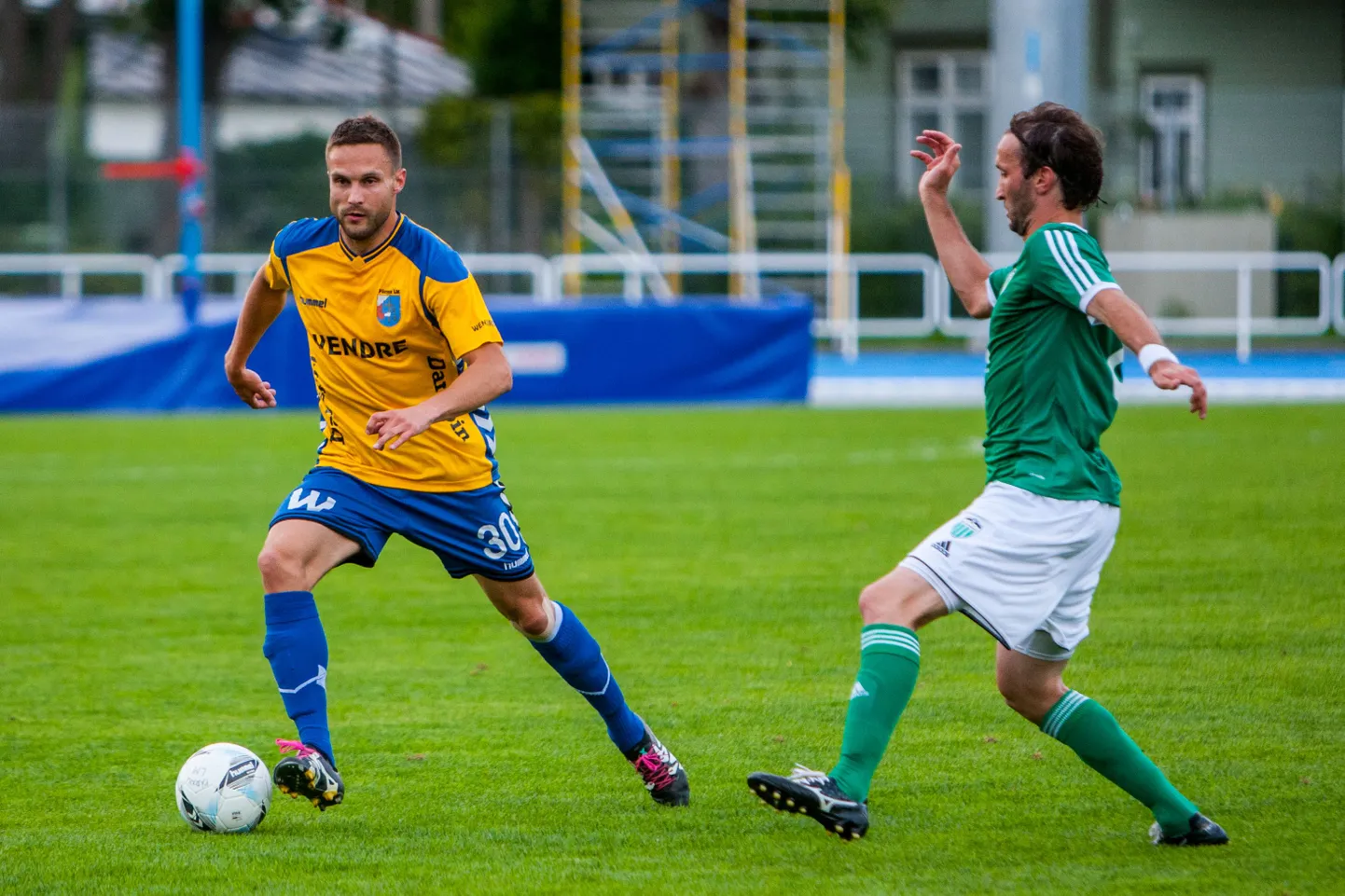 Martin Vunk (palliga) täna linnameeskonda Levadia vastu võidule aidata ei suutnud, nagu juhtus suvel korra Rannastaadionil.