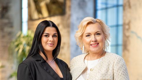 «OFF THE REC» ⟩ Lossi kummitus, Kroonika peod, loomulik ilu ja armastus esimesest pilgust: Ingrid Veidenberg räägib karjäärist, kuulsustest ja kõmulisest konfliktist