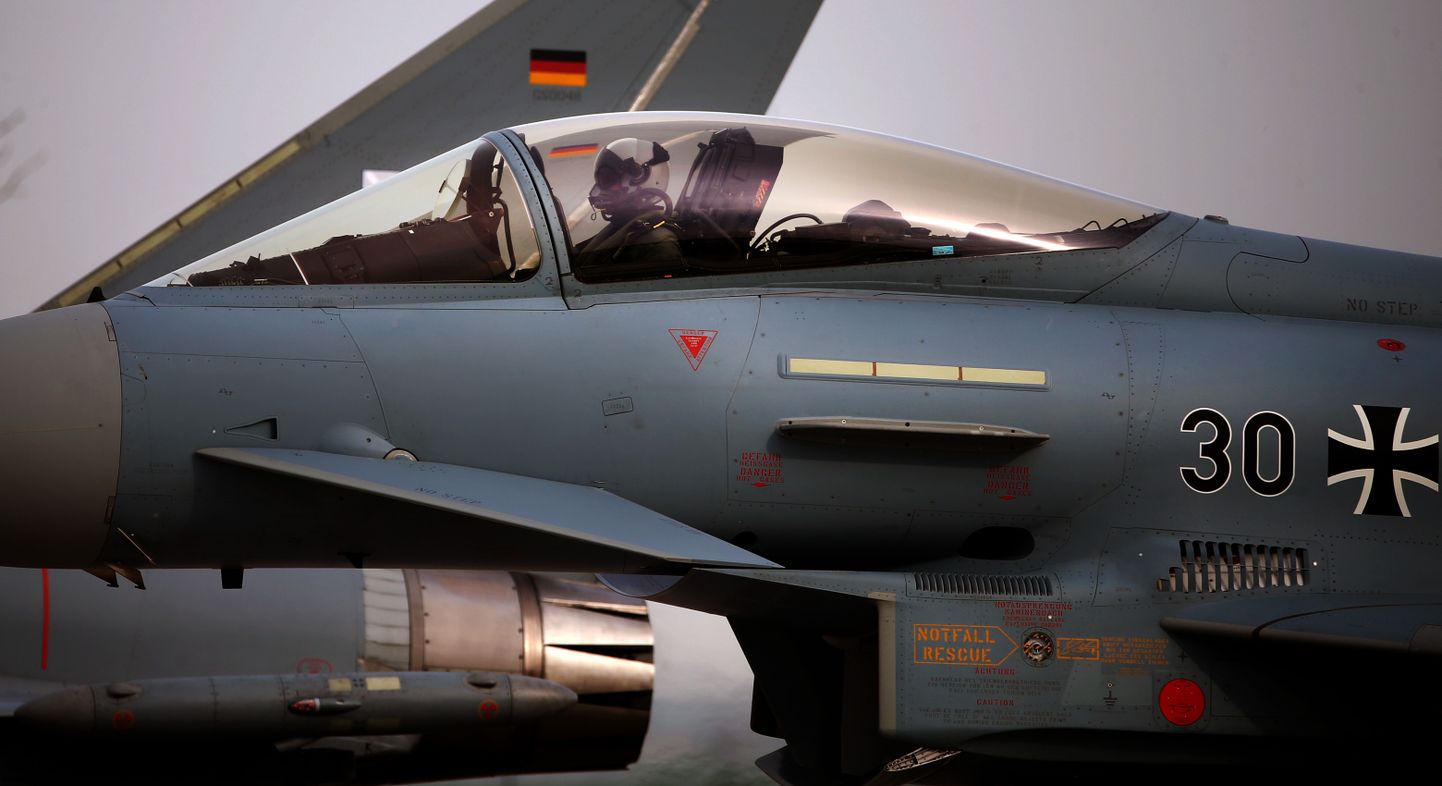 Saksa Eurofightheri kabiin.