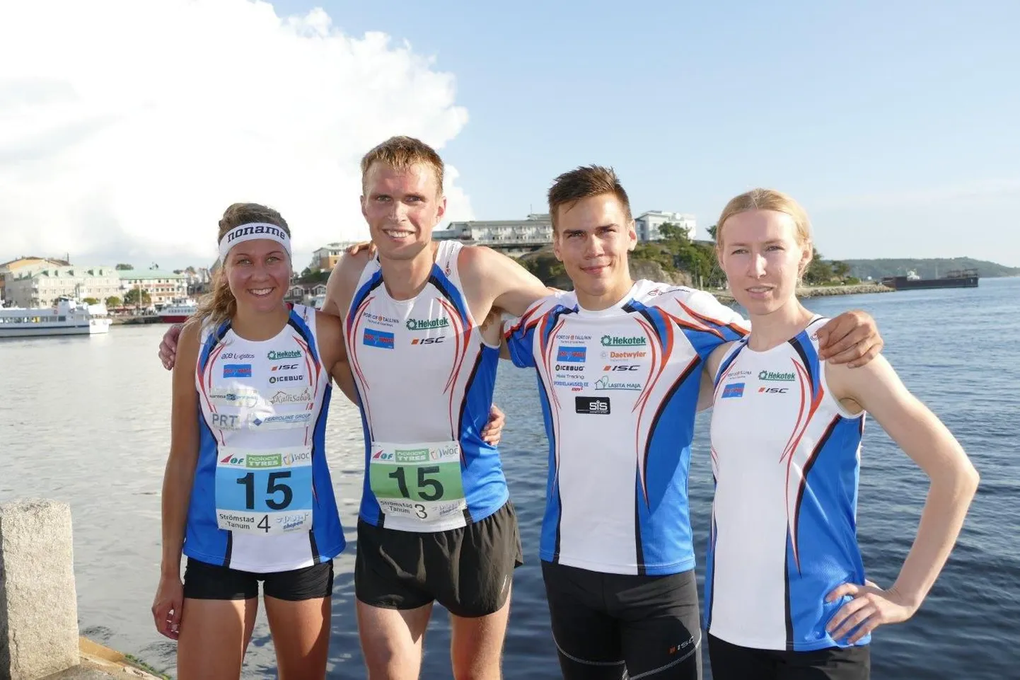 Edukas Eesti orienteerumissprindi teatevõistkond MM-il: Evely Kaasiku (vasakult), Sander Vaher, Kenny Kivikas ja Annika Rihma.