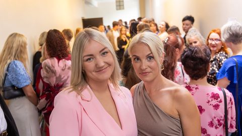GALERII ⟩ Kolledži lõpudiplomi sai täna üle 350 õpilase