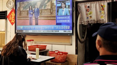 Sji ticies ar Taivānas opozīcijas līderi