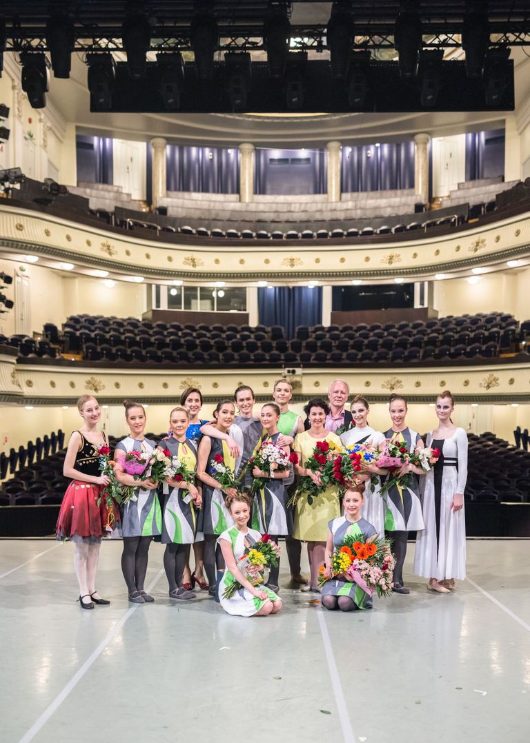 Balletikooli 2017. aasta lõpetajate ühispilt.
