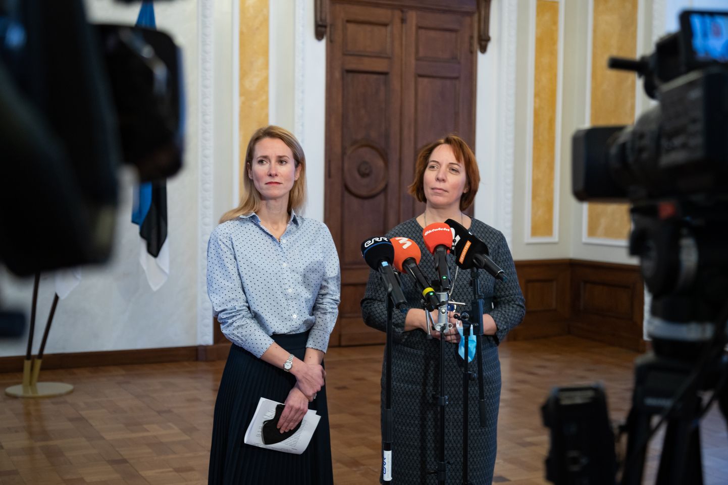 Mailis Reps ja Kaja Kallas koalitsioonikõneluste kohta kommentaare jagamas
