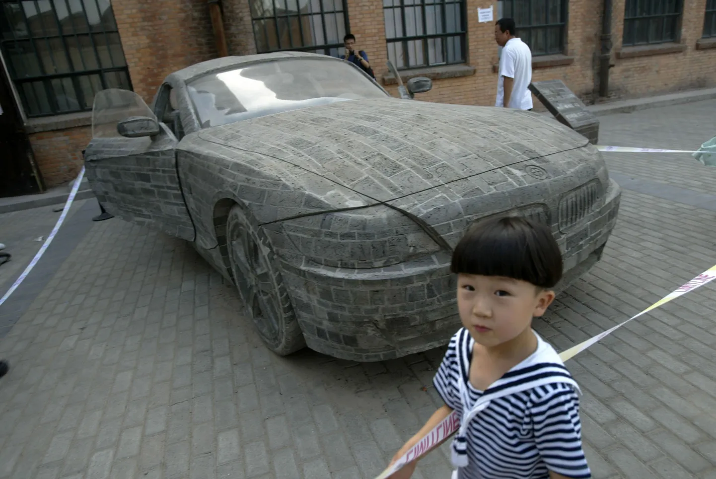 Hiinas saab näha kivist BMWd