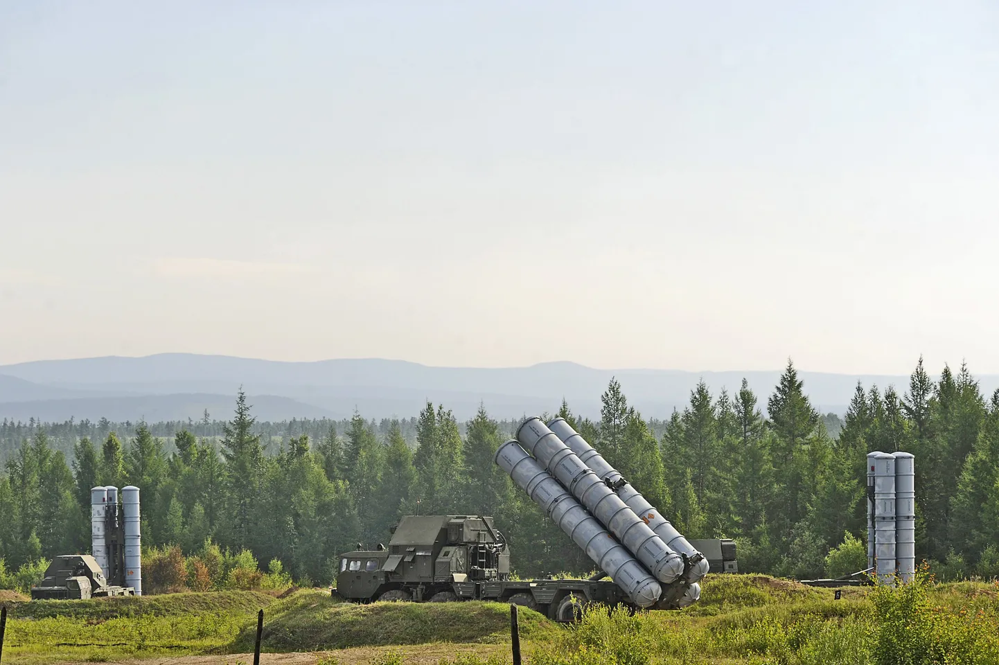 Ракетные комплексы С-300. Фото иллюстративное