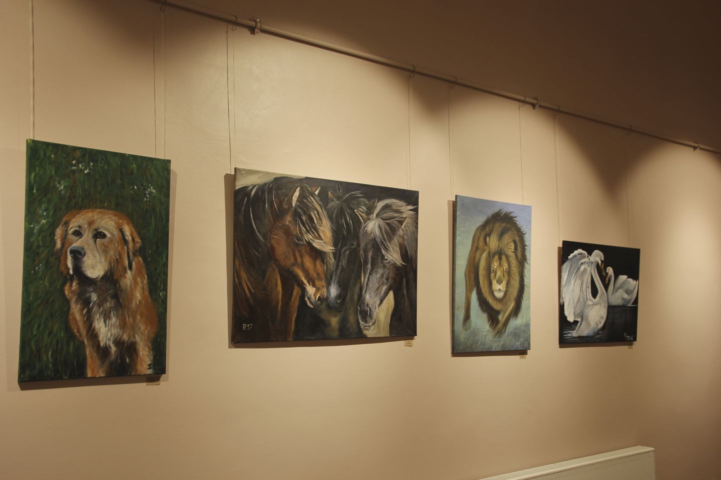 Kunstiharrastajate lemmikutena jõudis maalidele koeri ja hobuseid.
