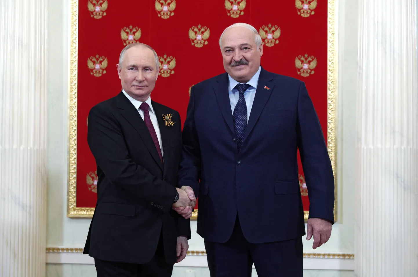 Aleksandrs Lukašenko ar Vladimiru Putinu
