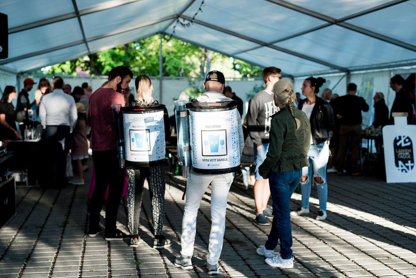 Alkoholitootjate ja maaletoojate liit (ATML) ärgitab baare ja kohvikuid kõikjal Eestis pakkuma tasuta joogivett.
