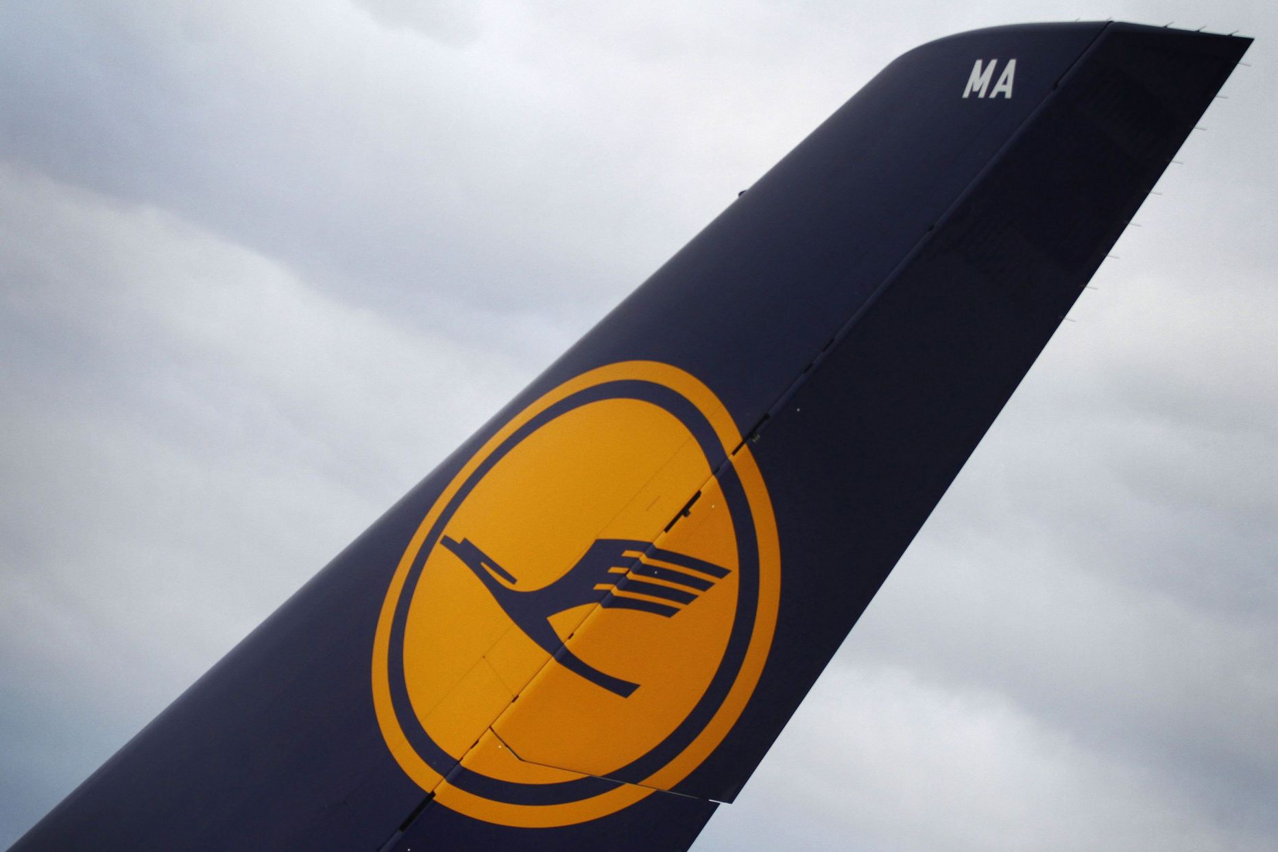 Lufthansa logo.