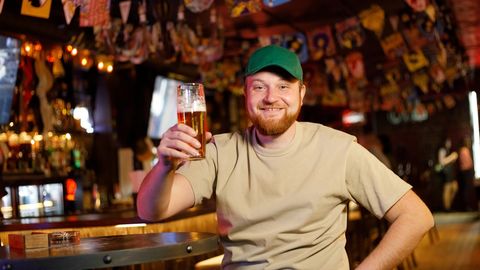 ÕLLESADU ⟩ Suurbritannias jagatakse tasuta ära 100 000 õlut, aga seda ainult ühel põneval tingimusel