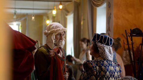 Huvilised imetlesid keskaegseid rõivaid