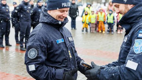 «Lõuna-Eestit kaitseme meie lõunaeestlastena ja mitte keegi teine.» Värskas tänati kagupiiri karastunud valvureid