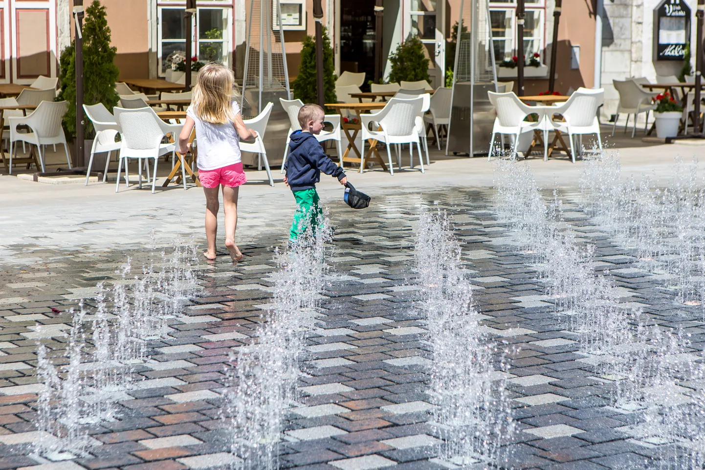 KESKLINNA PURSKKAEVU mahutis on 25 kuupmeetrit vett, mis on ringluses.