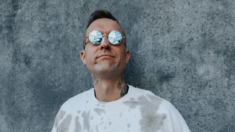 «Tõmba minema oma tiblakeelse lauluga!» Muusik Hunt sai Põlvas publiku seast räigelt sõimata