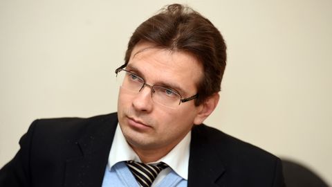 В связи с делом об IT-закупках отстранен еще один сотрудник VDAA, началось расторжение договоров