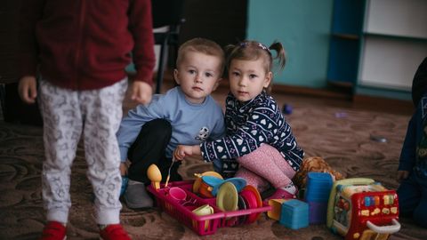 FOTOLUGU ⟩ «Just sõja ajal ongi vaja sünnitada!»